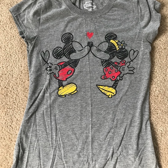 Juniors Mikey and Minnie Disney Tee (Size M) - Picture 2 of 3